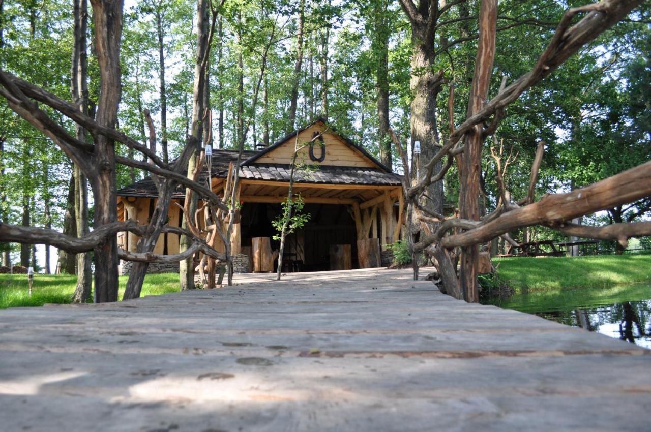 Pokoje Zimna Woda Rozalin  Exterior foto
